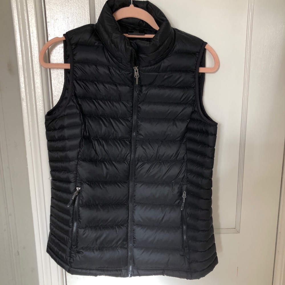 32 degree Heat running vest. Excellent condition.